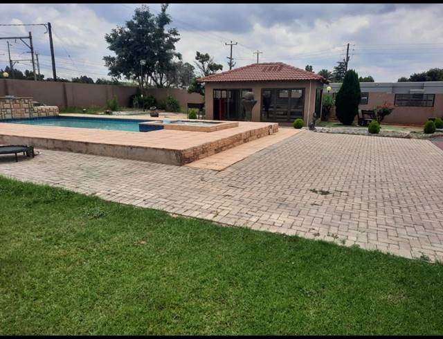 4 BEDROOM HOUSE FOR SALE IN DALESIDE